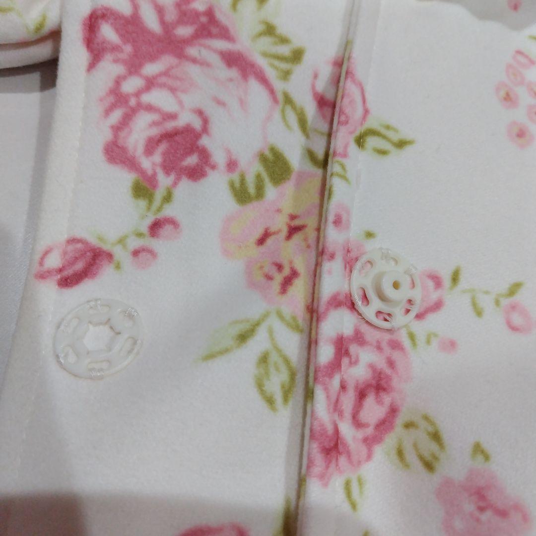 新品タグ付き　LIZLISA　リズリサ 花柄ホワイト ケープ リボン ポンチョ