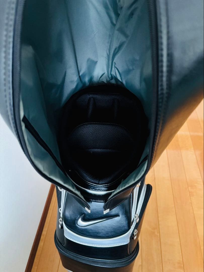 【美品】ナイキ スウイッシュ ツアー仕様 カートバック 特別仕様 ALL合成皮革