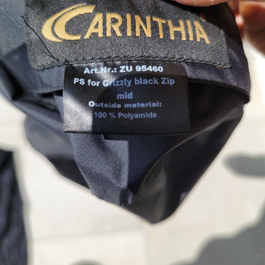 カリンシア　CARINTHIA Grizzly black Zip mid