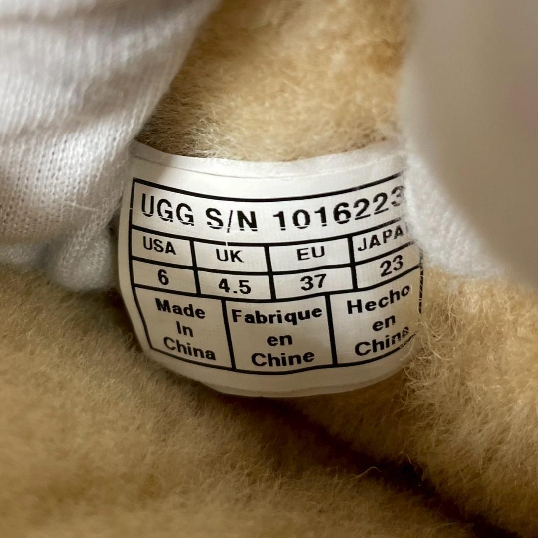 超美品 UGG クラシック ムートンブーツ 23cm