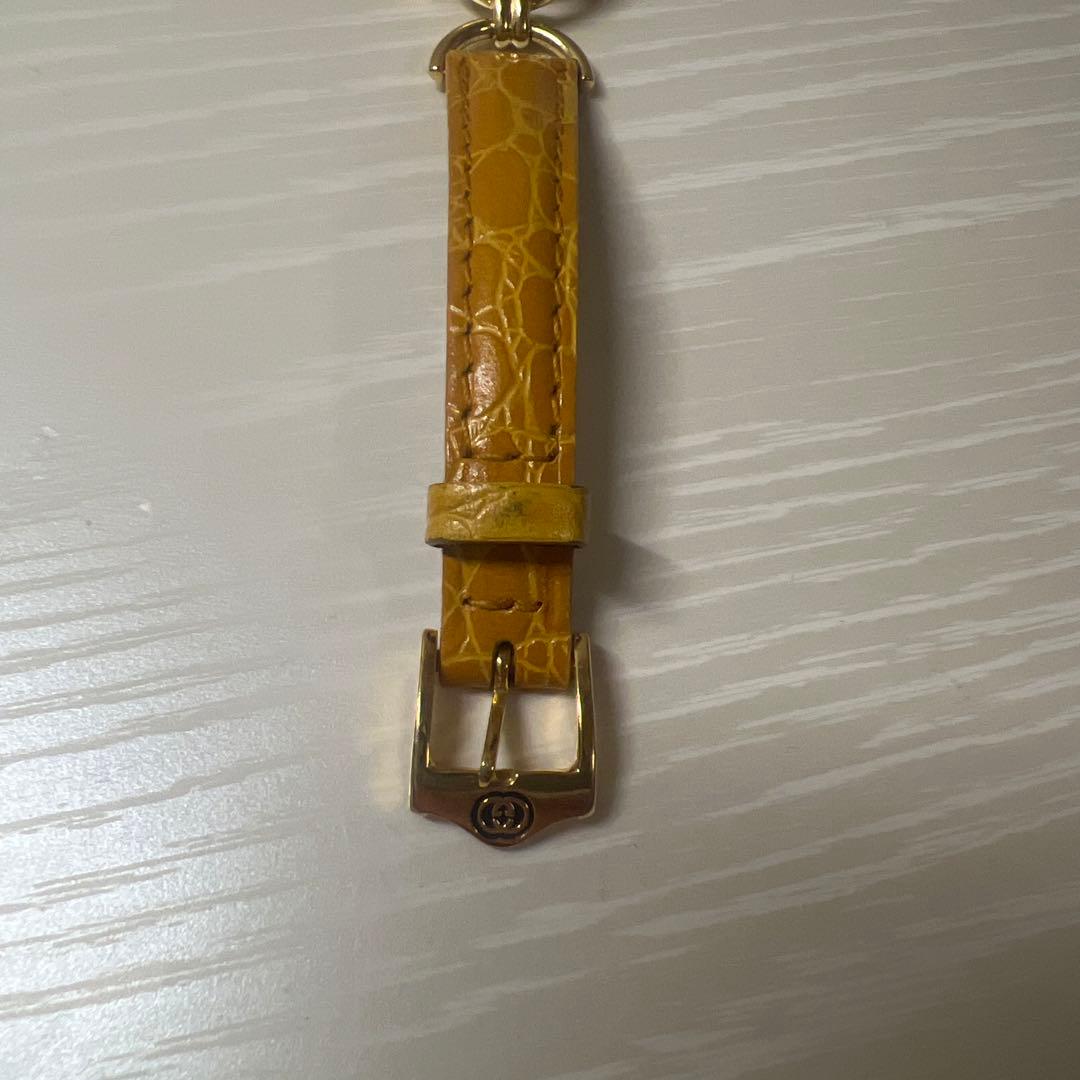 GUCCI パール調文字盤 時計