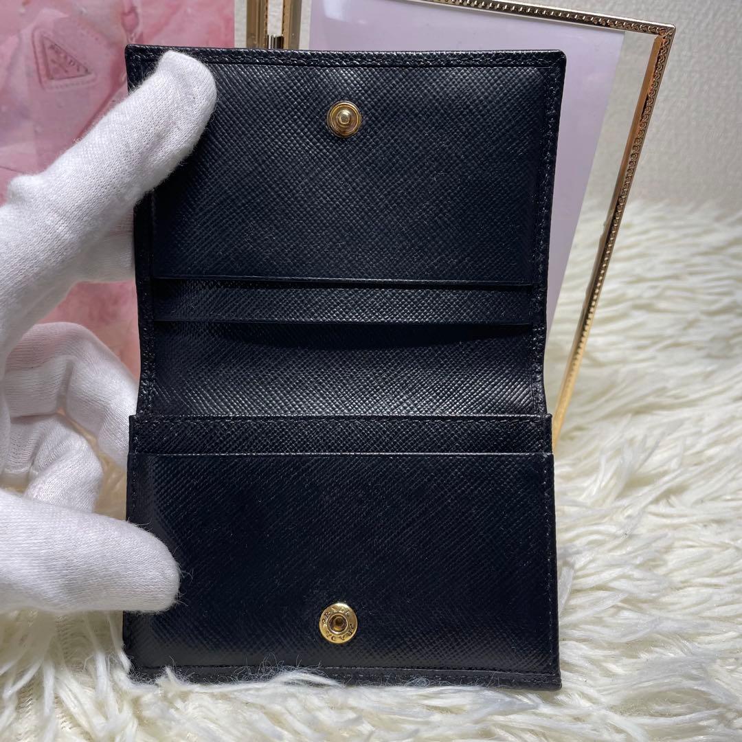 PRADA⭐︎プラダ⭐︎ブラック⭐︎名刺入れ⭐︎サフィアーノレザー⭐︎ホック留め