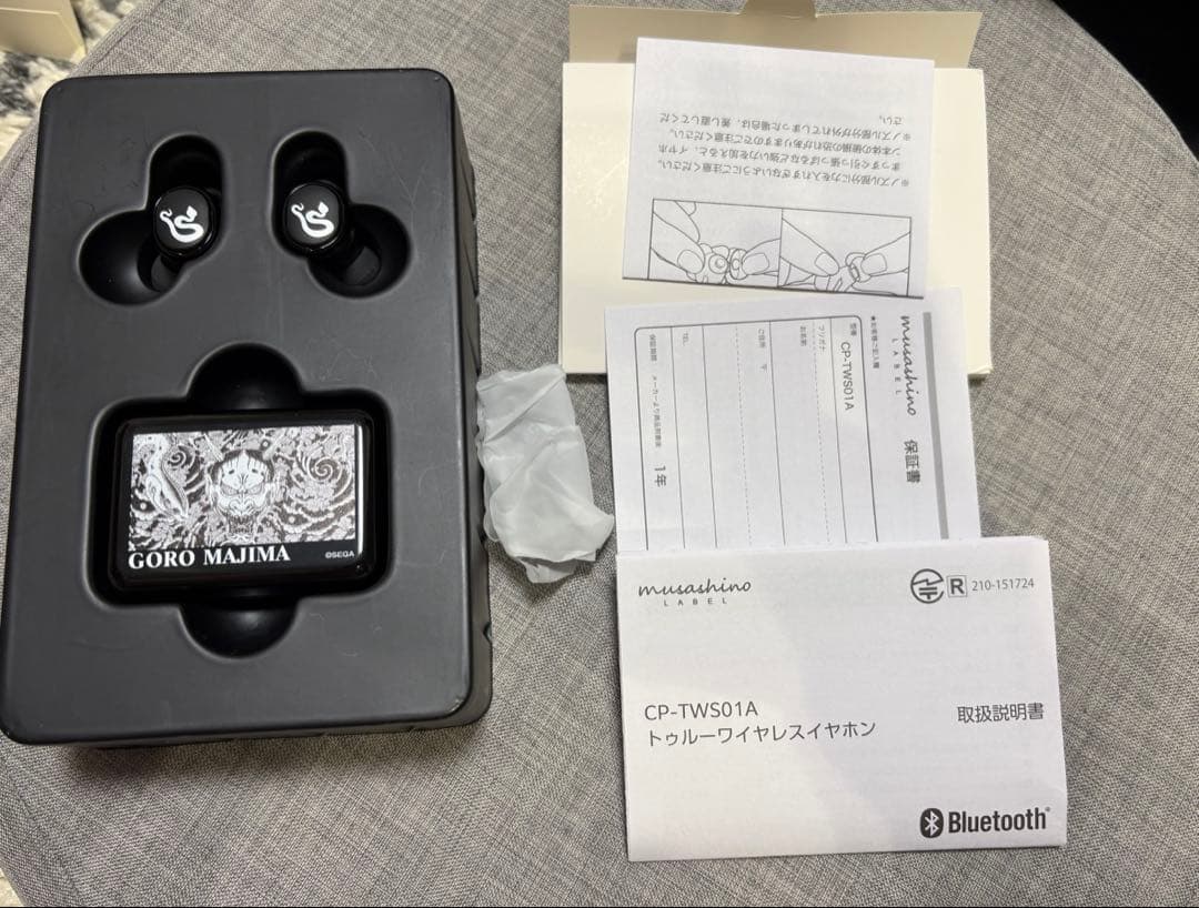 龍が如く　真島吾朗モデル イヤホン CP-TWS01A