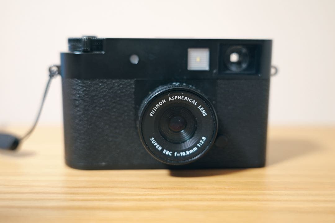 【美品、目立った傷や汚れ無し】FUJIFILM X-half ブラック