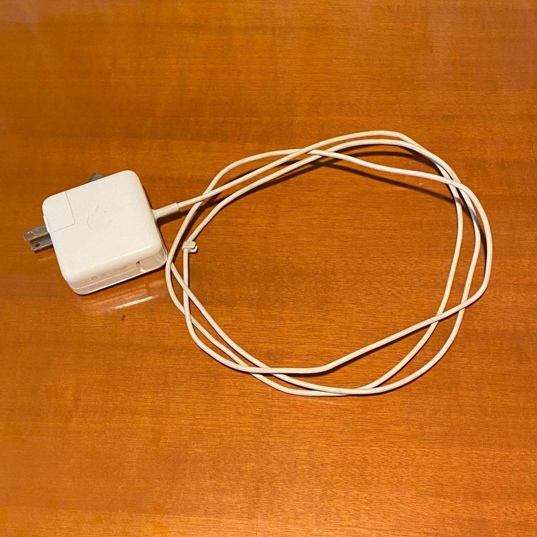 MacBook Air 2015 13インチ 128GB 初期化済 充電器付