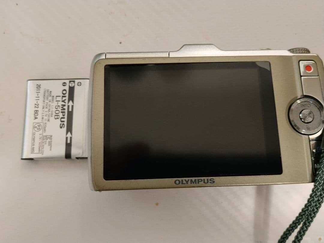 ジャンクカメラ4台セット（KONICA CANON OLYMPUS）