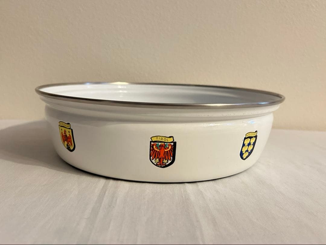 ヴィンテージ　Austria email蓋付きホーロー鍋