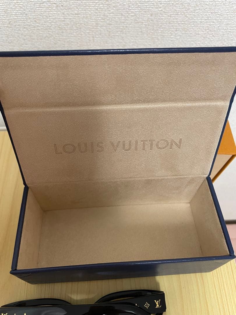 ルイヴィトン　ブラック スクエア型 メガネ