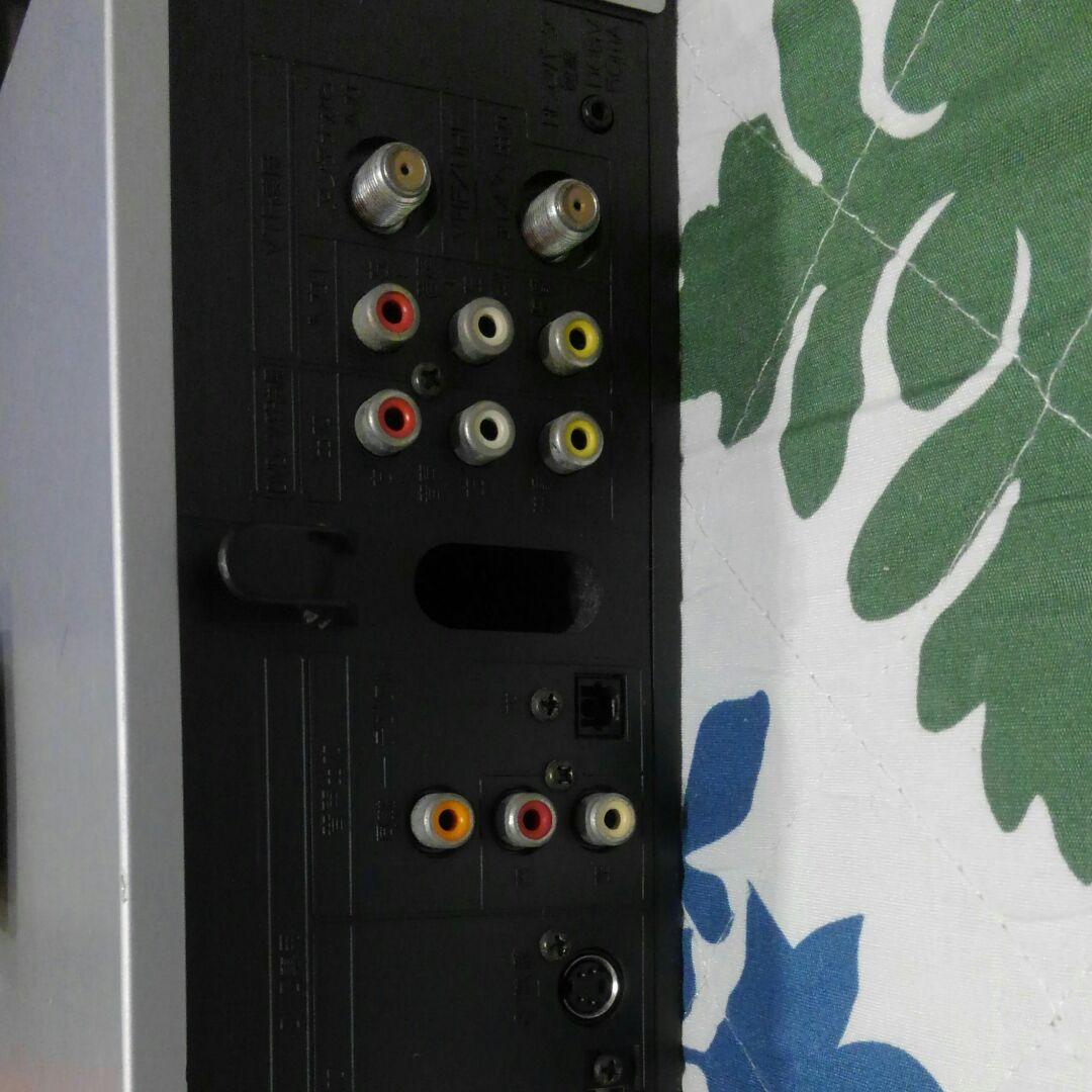 ビデオ　DVDデッキ