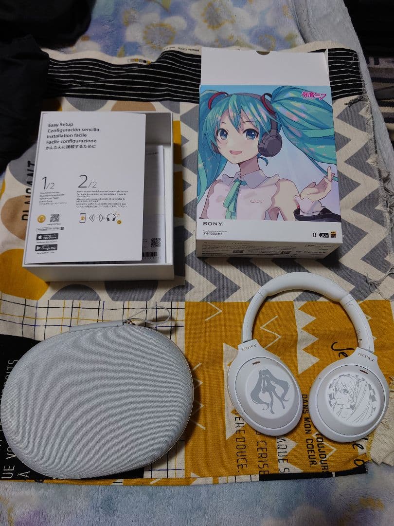 SONY WH-1000XM4 初音ミクコラボ　ヘッドホン