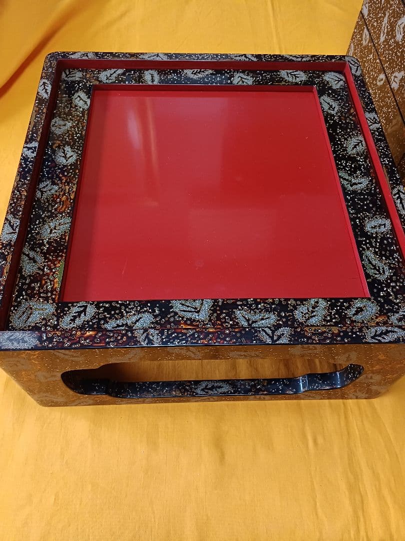 若狭塗？　五段重箱　台付き