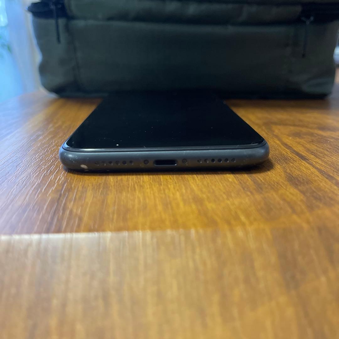 iPhone 11 256GB（SIMフリー）レザーケース付き