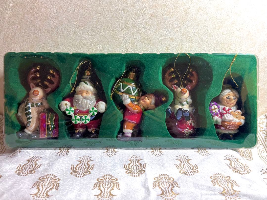 5体セットの可愛い陶器製クリスマスオーナメント