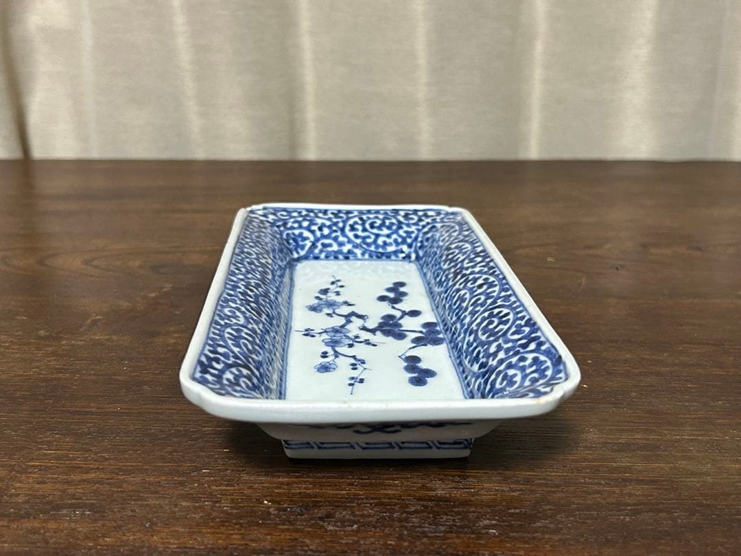 古伊万里　染付　蛸唐草松梅文長皿　江戸中期　❹ (キズ、スレ有)