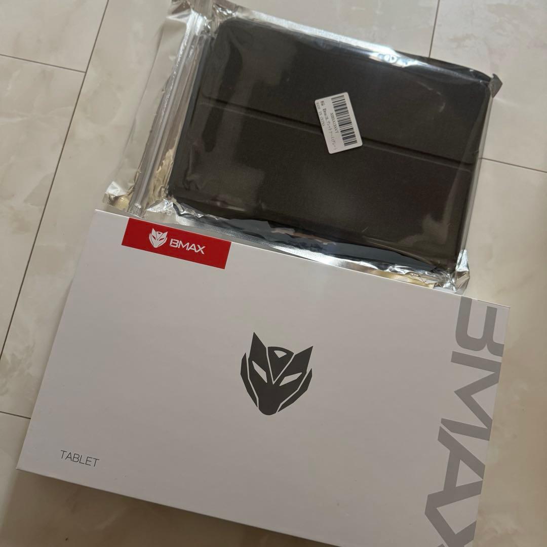 最新Android16搭載タブレット 16GB+128GB 大容量　カバー付き！