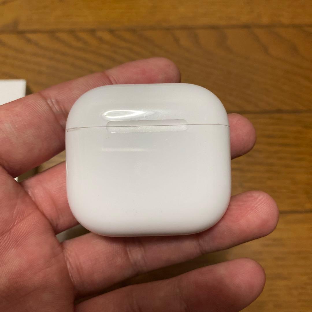 AirPods4 ノイズキャンセリング機能搭載　本革ケース付き