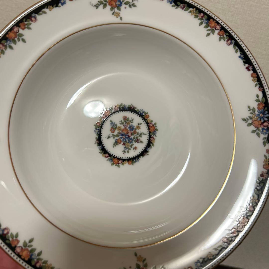 ウェッジウッド　オズボーン　スーププレート　ディナープレート