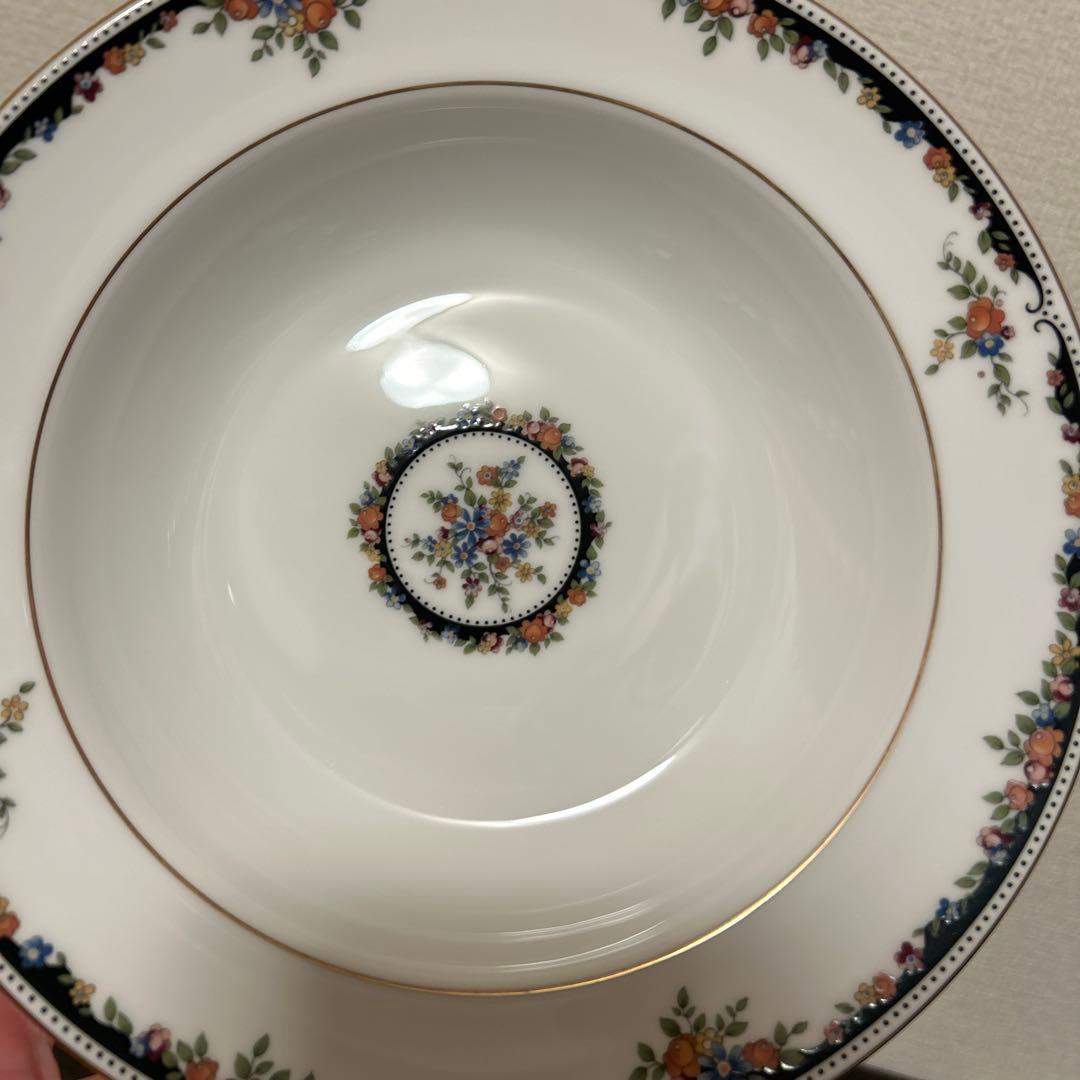 ウェッジウッド　オズボーン　スーププレート　ディナープレート