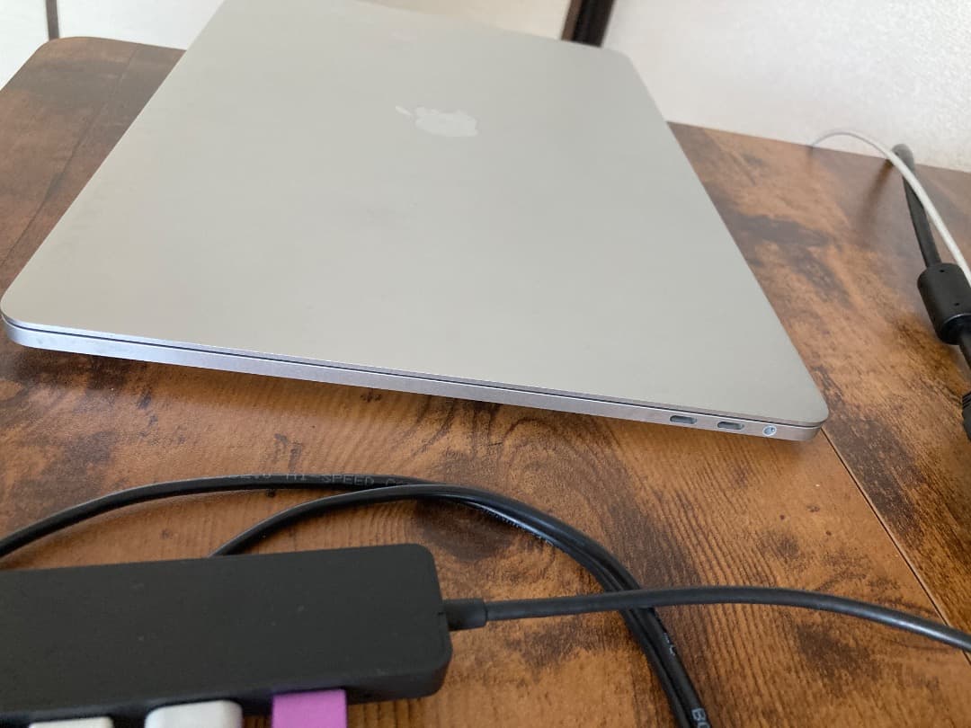 美品　MacBook Pro 15 inch 2016 512G