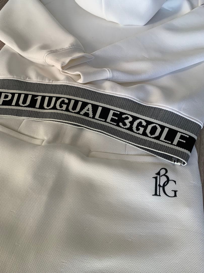 1PIU1UGUALE3 GOLF ホワイト レディースウェア セットアップ