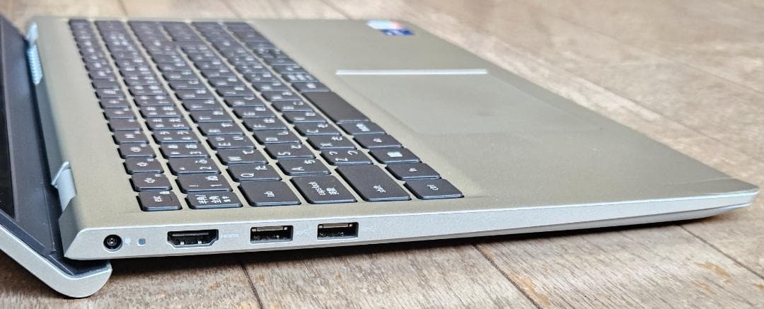 Core i7 1255U メモリ16GB SSD512GB 120Hz FHD