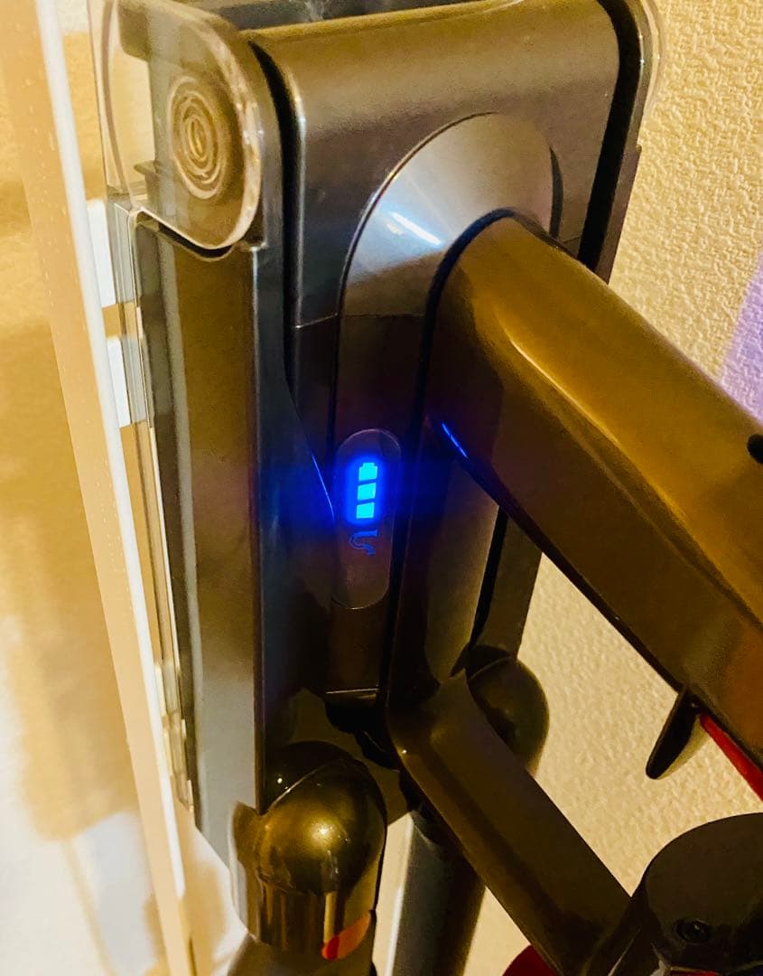 【豪華セット】ダイソンV10＋水拭きヘッドRULA＋壁穴不要スタンド＋付属品付