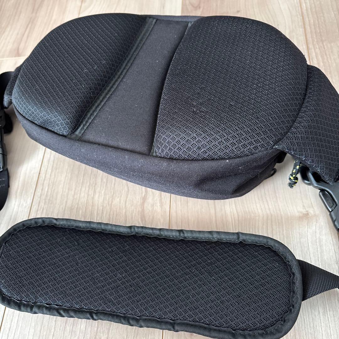 Hugoo ヒップシート ショルダーバッグ ブラック