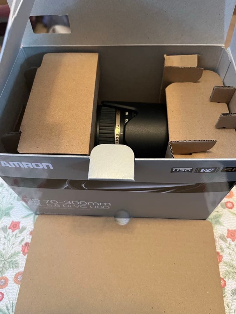 新品未使用：タムロンズームレンズ（ニコン用）