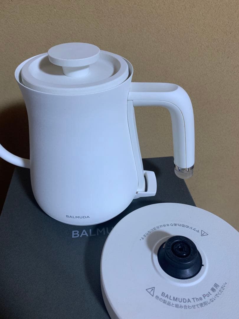 【包装紙、説明書あり】バルミューダ ケトル K02A-WH