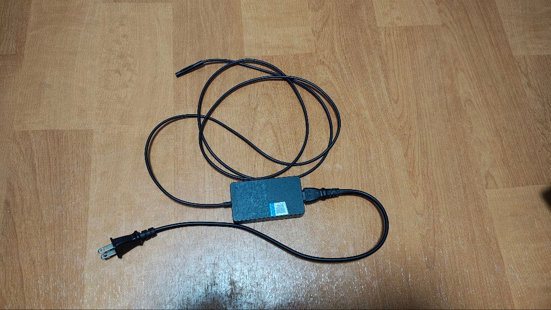 Surface Pro 6 / 充電器付き