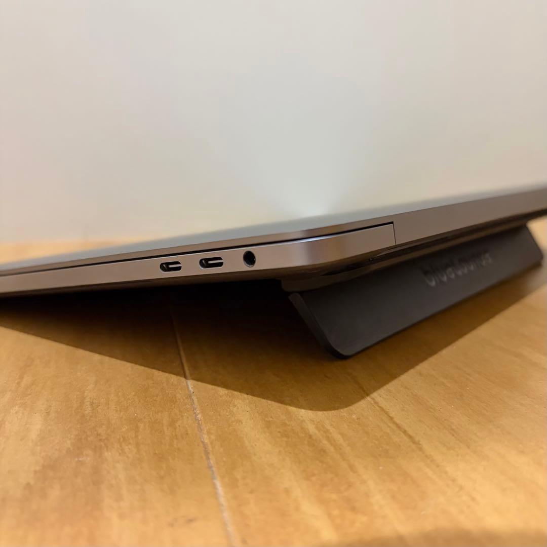 MacBook本体 MacBook Pro 13 2020 i5 16GB