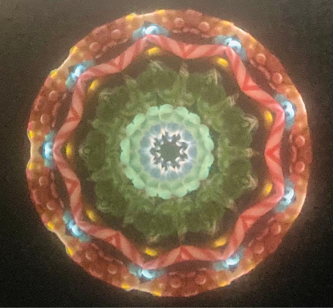 万華鏡　ルーク&サリー・デュレット夫妻　Bali Hai Botanicals