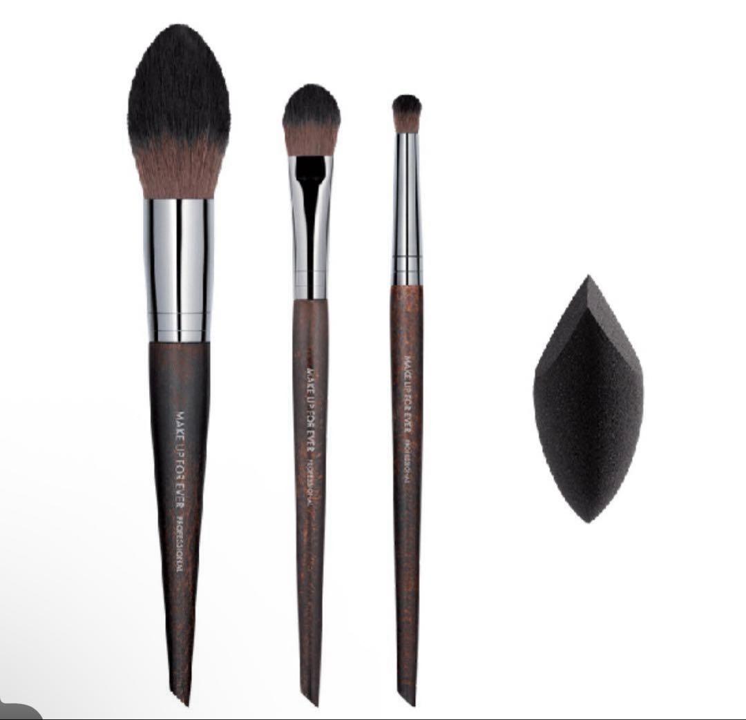 メイクアップフォーエバー クラシック ツール セット 2025 ホリデー　限定