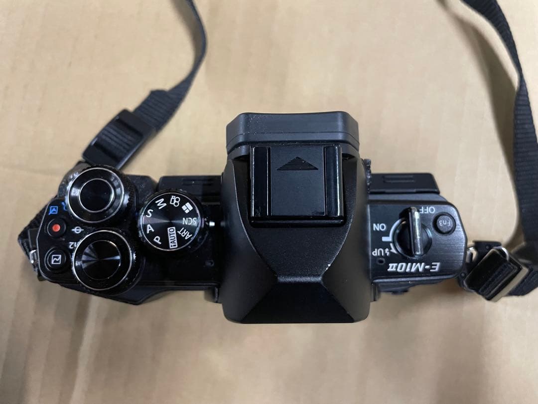 OLYMPUS OM-D E-M10 markⅡ 本体とレンズ3本　他