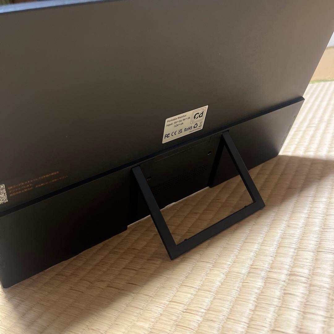 15.6型　モバイルディスプレイ　ポータブルモニター 本体 ケーブル付き