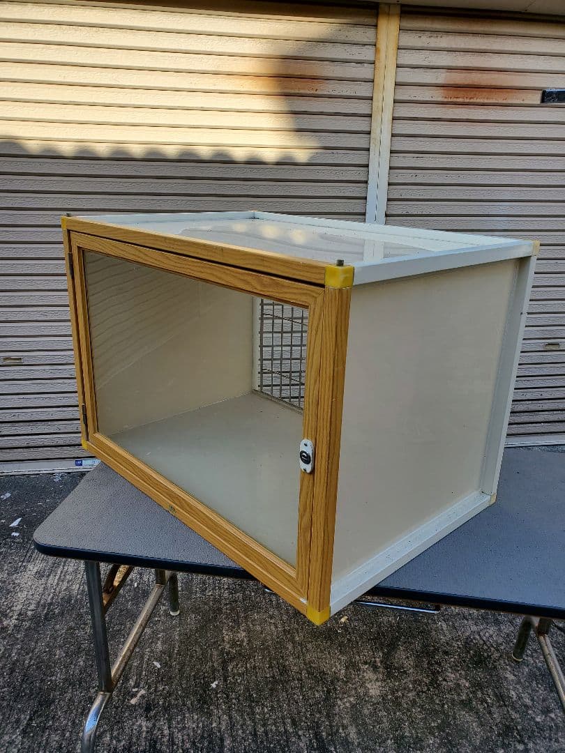 犬舎　犬ゲージ