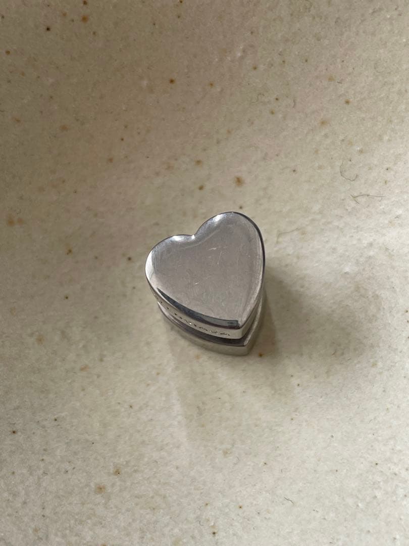 BALENCIAGA ハートピアス 片耳