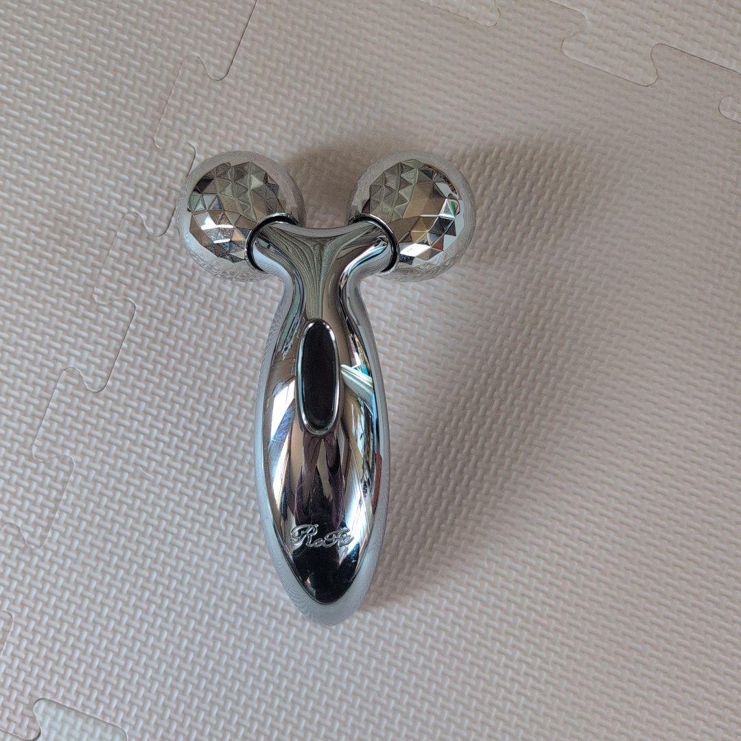 ✩ReFa リファカラット　プラチナ電子ローラー 美顔器