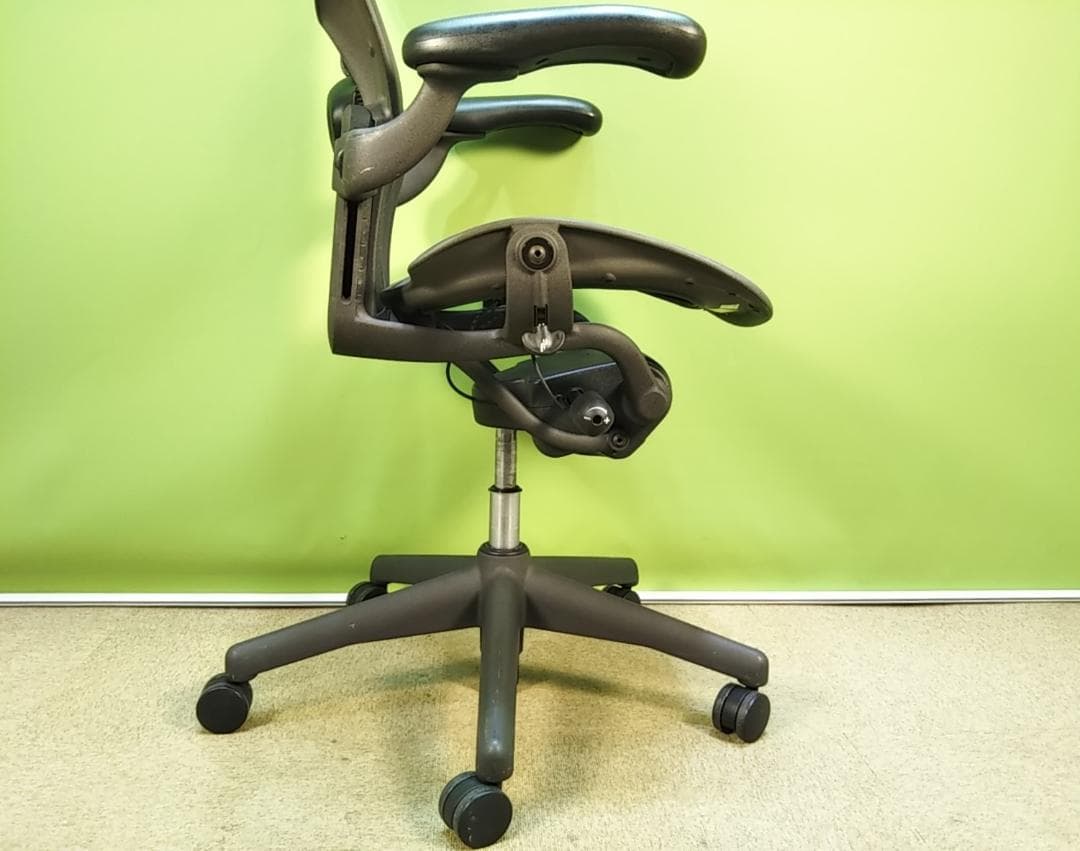 ap　ハーマンミラー　アーロンチェア　中古品　Bサイズ　フル装備　ダイヤル可動肘