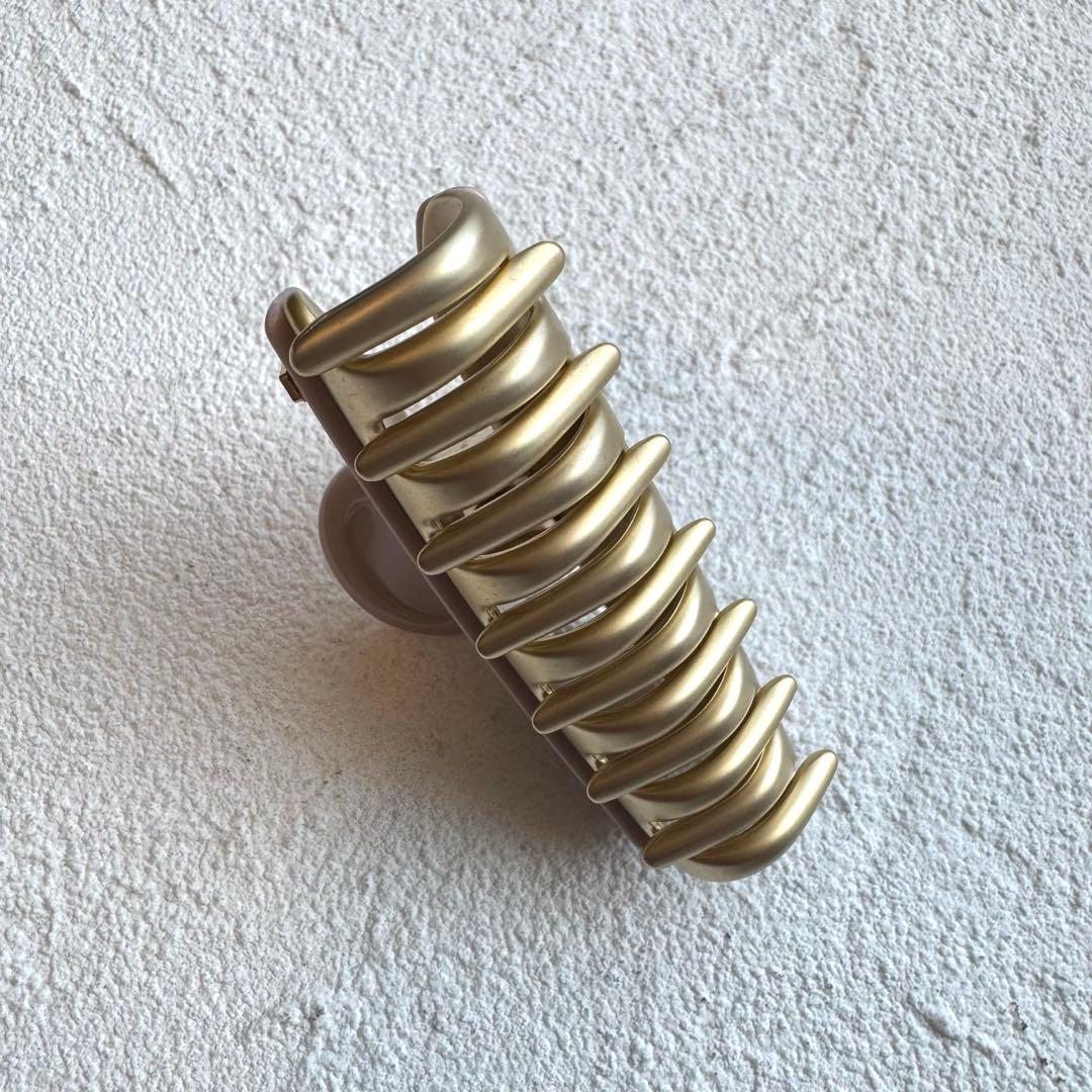 アレクサンドルドゥパリ ヴァンドーム M ヘアクリップ ゴールド ベージュ