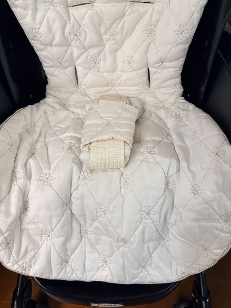 コンビ　電動ハイローチェア　　フェアレット ラグジュア