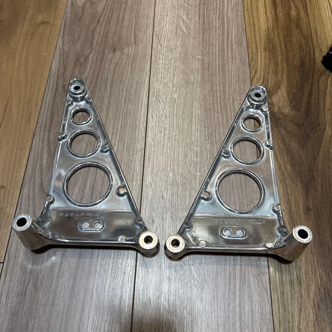 cbr400f ヘッドライトステー　バフ掛け