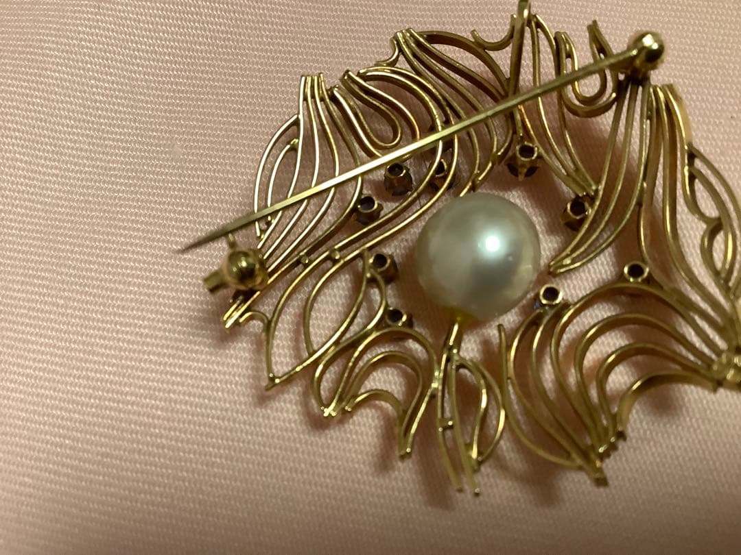 本パールとストーンのブローチ