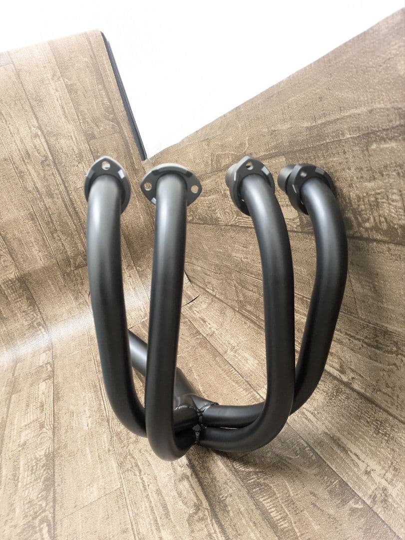 CB400F/350F ショート管マフラー黒　ステッカー付き送　料込み