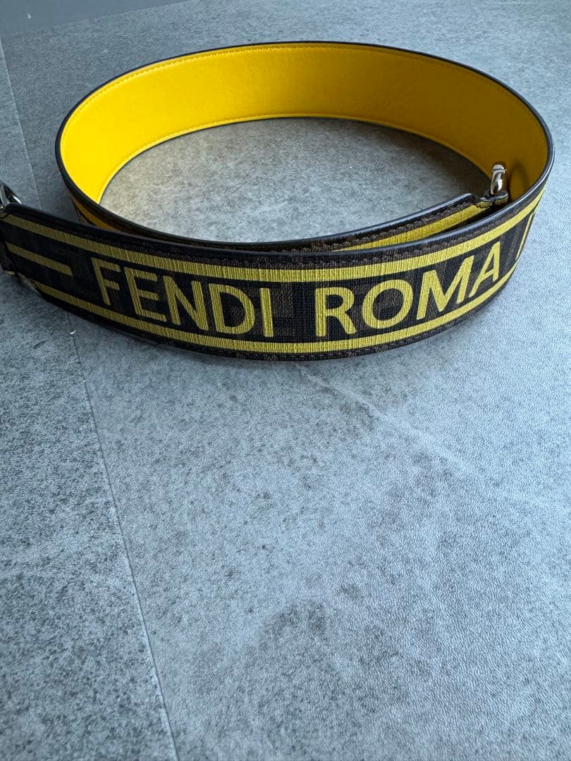 FENDI　ショルダーストラップ　strap you