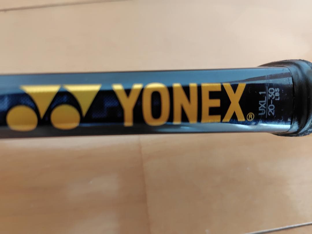YONEX カーボネックス クラウン　UXL1