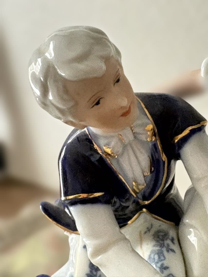 ドマン　電気スタンド　ランプ　陶器　貴婦人　レトロ