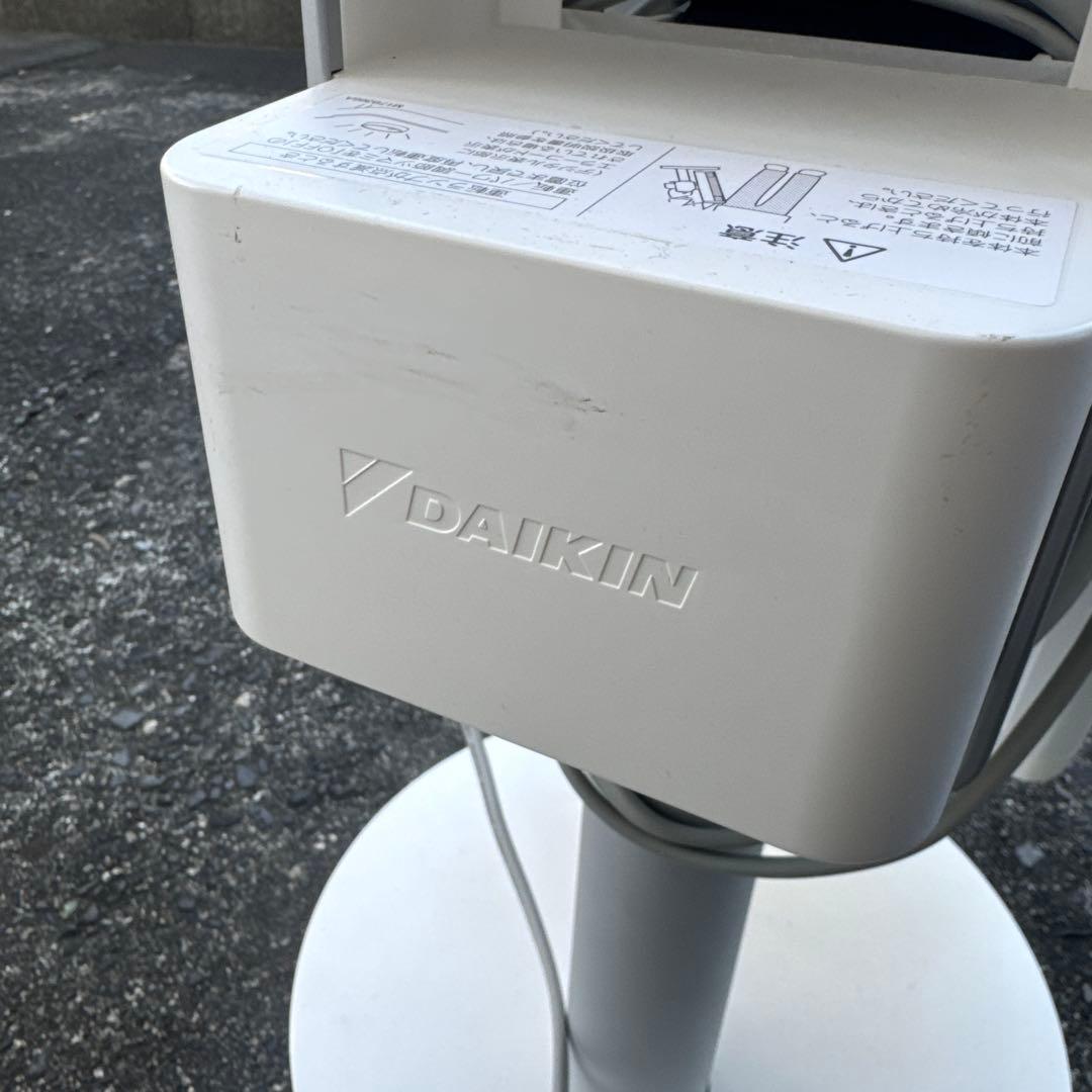 タワー型電気ヒーター ERFT11XS-W