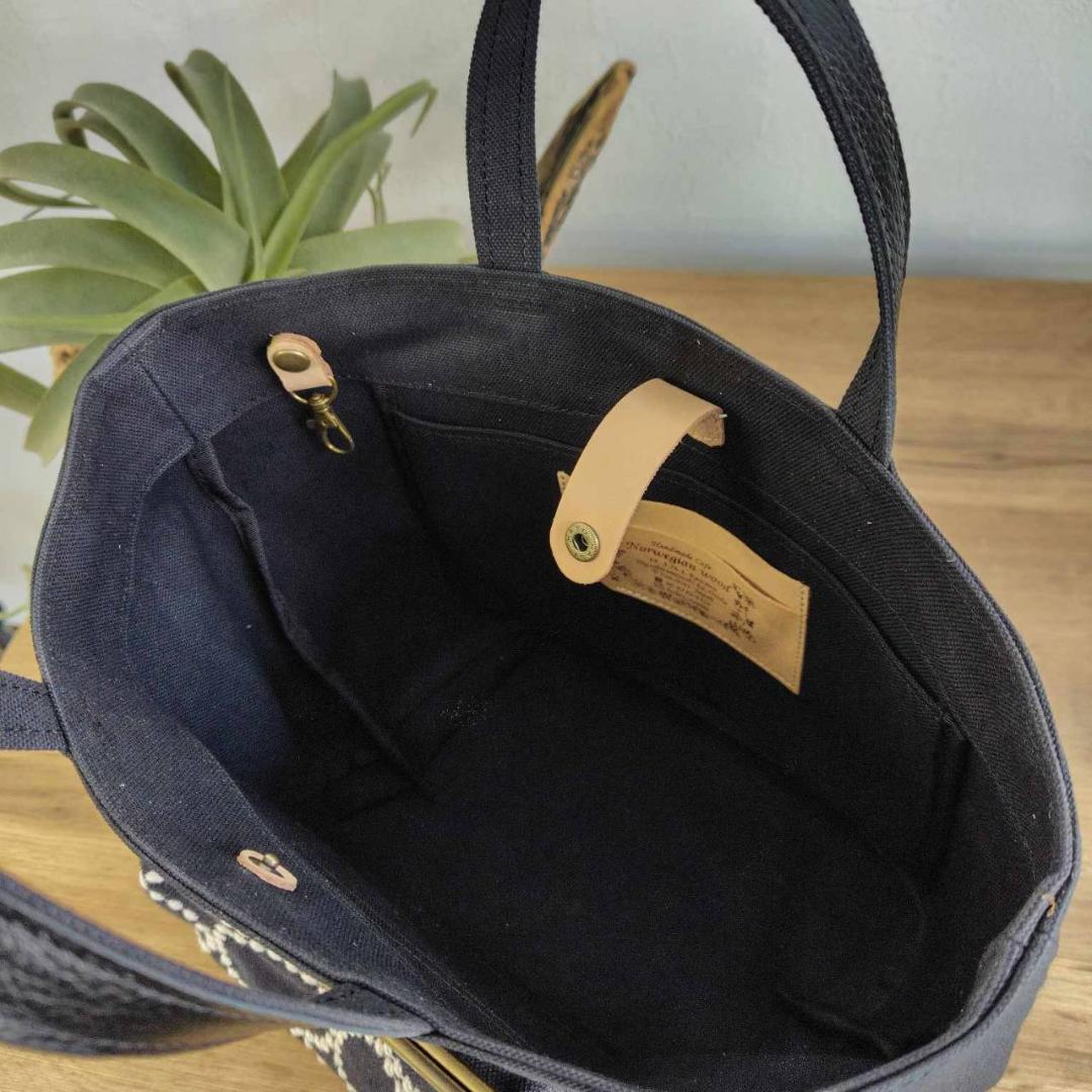 coffee様 /2025タンバリンネイビー×白/がま口ポケット付きMSトート