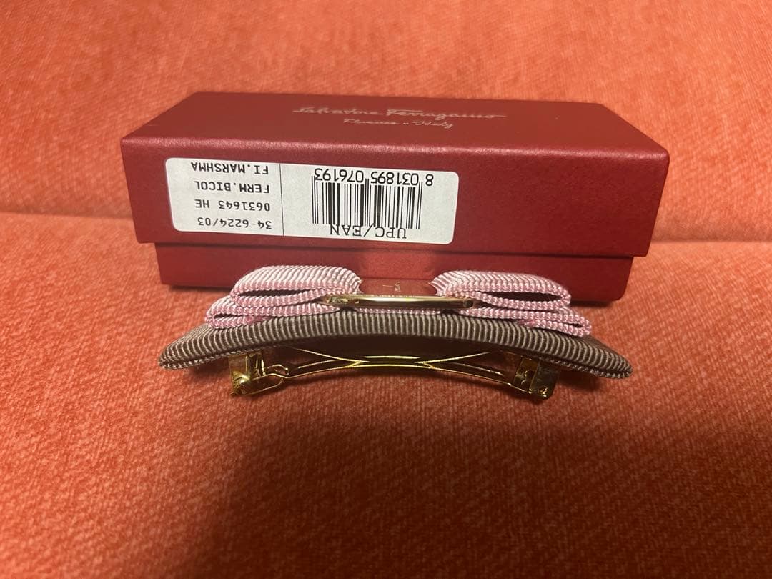 【新品未使用品】サルヴァトーレフェラガモ　リボンバレッタ